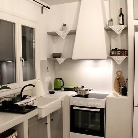 Appartement το σπίτι της γιαγιάς - Granny's Guest's House Koronos